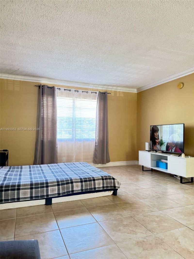 1300 Moffett St , Unit 306, Hallandale Beach, FL 33009 Photo