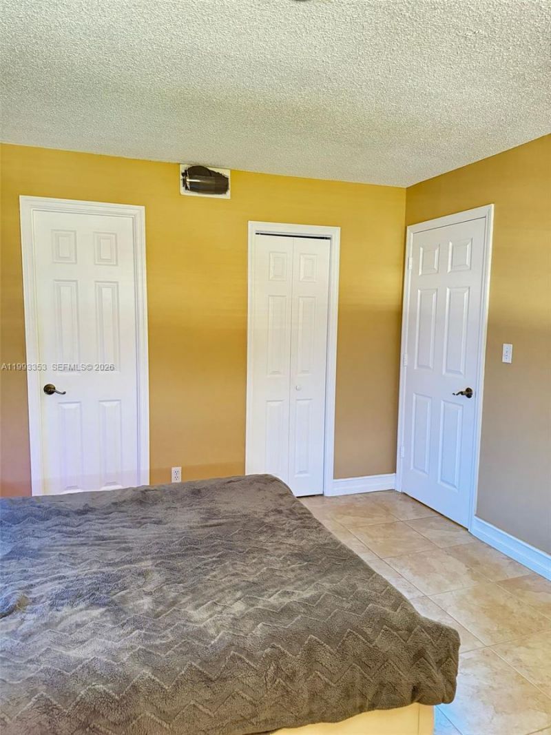 1300 Moffett St , Unit 306, Hallandale Beach, FL 33009 Photo