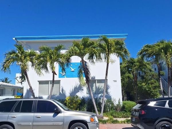 755 83rd St, Unit 3, Miami Beach, FL 33141