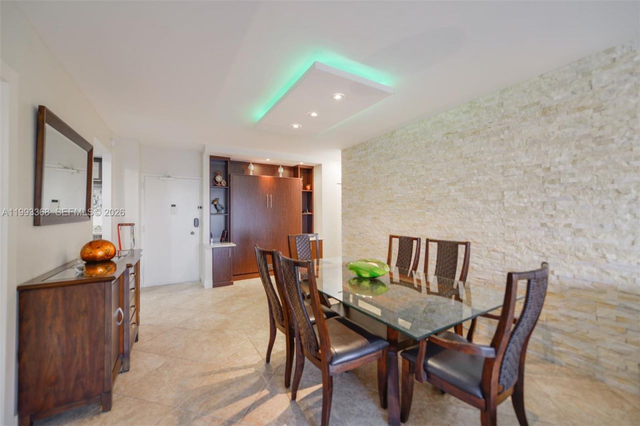 1980 S Ocean Dr, Unit 21M, Hallandale Beach, FL 33009 Photo