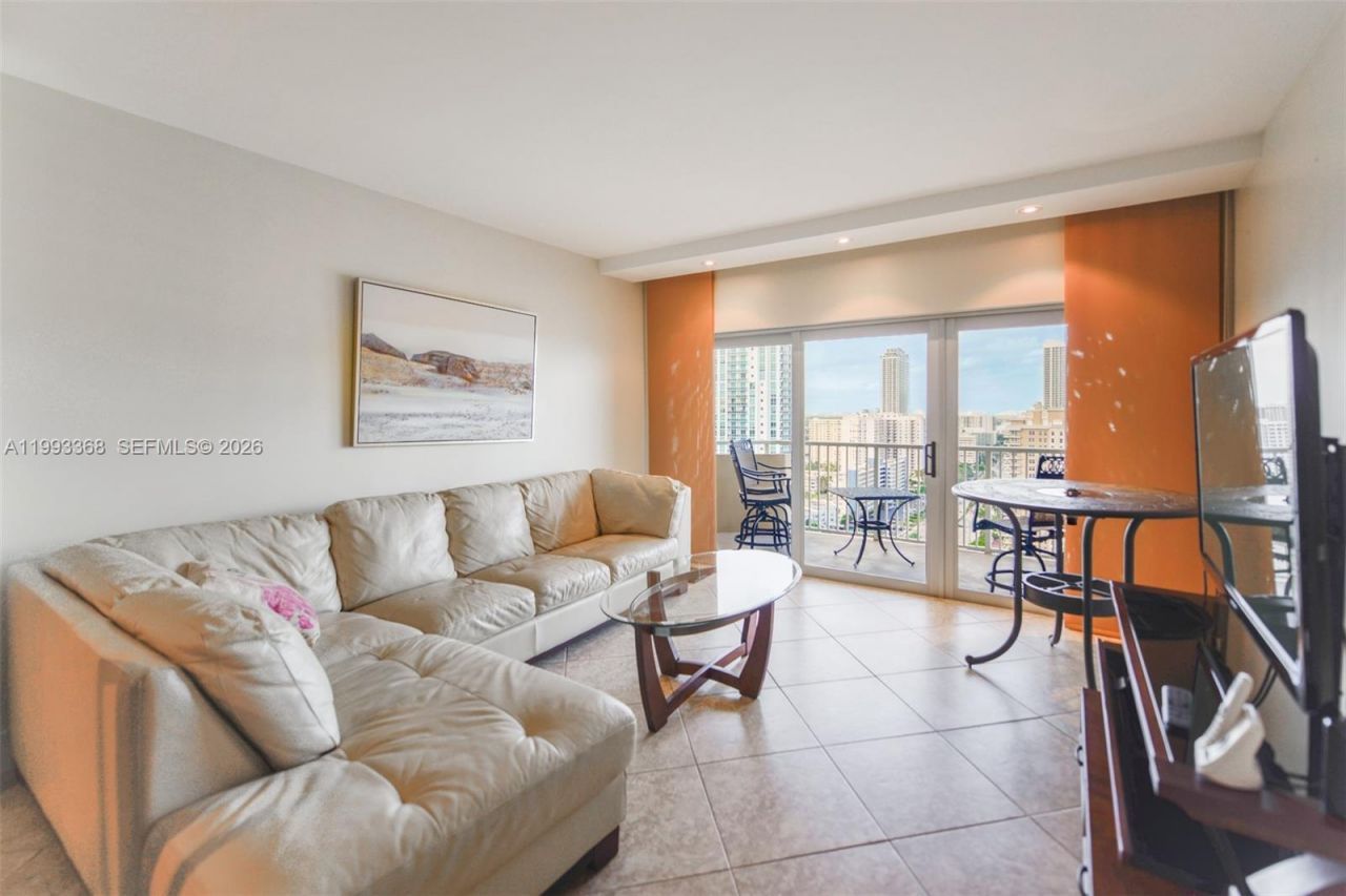 1980 S Ocean Dr, Unit 21M, Hallandale Beach, FL 33009 Photo