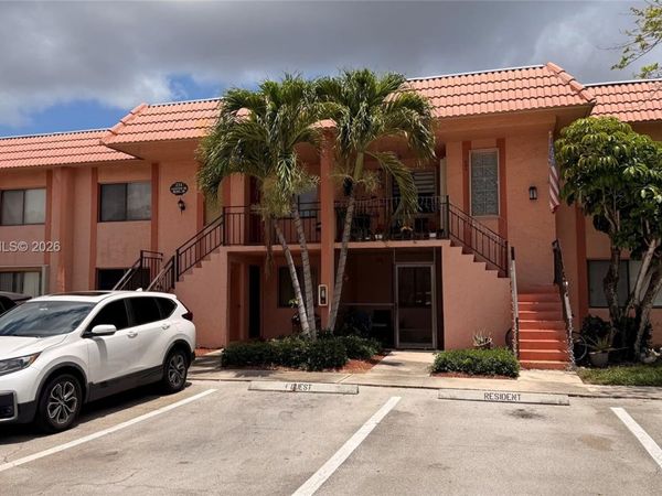 231 Lakeview Dr, Unit 204, Weston, FL 33326