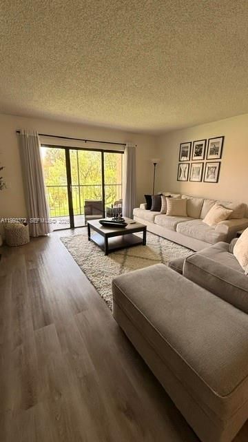 231 Lakeview Dr, Unit 204, Weston, FL 33326 Photo