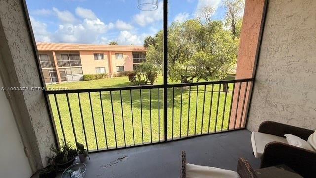231 Lakeview Dr , Unit 204, Weston, FL 33326 Photo