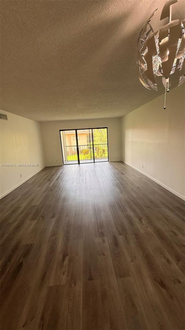 231 Lakeview Dr, Unit 204, Weston, FL 33326 Photo