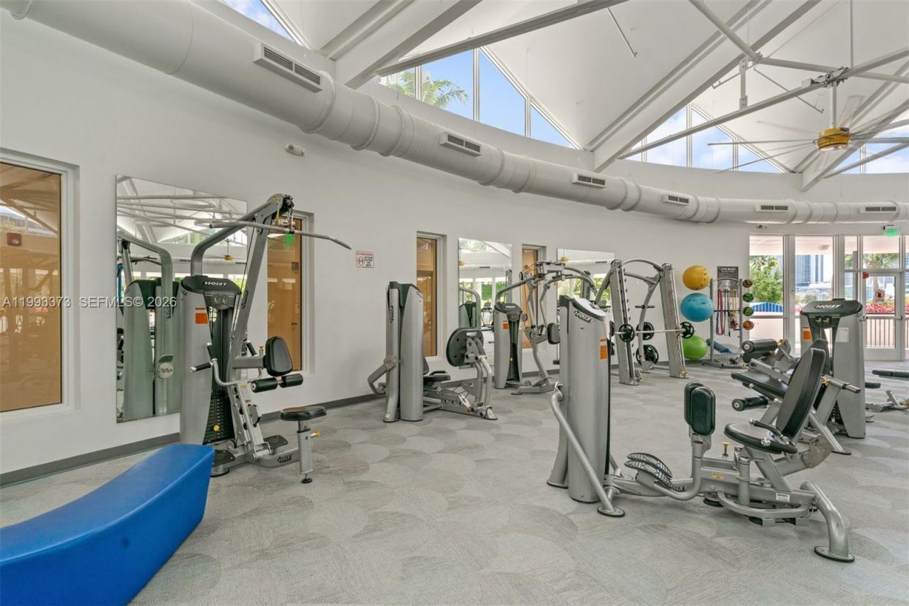 2500 Parkview Dr, Unit 2206, Hallandale Beach, FL 33009 Photo