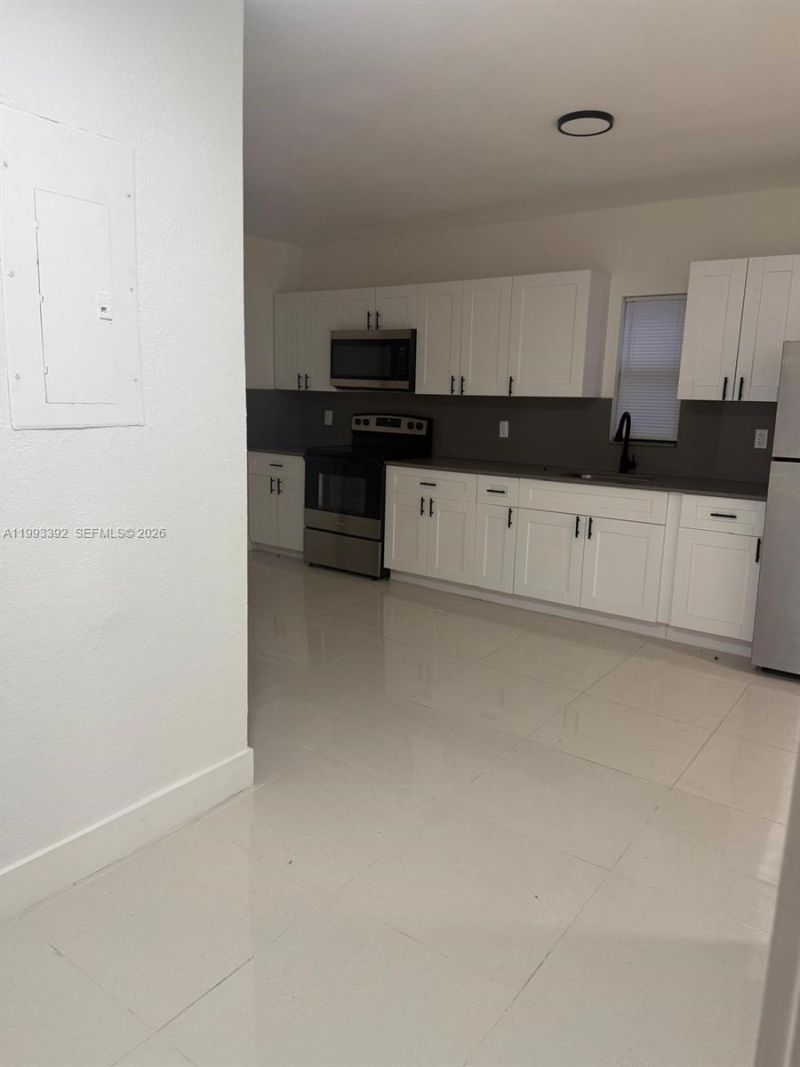 1800 NW 18th Ter , Unit 1, Miami, FL 33125 Photo