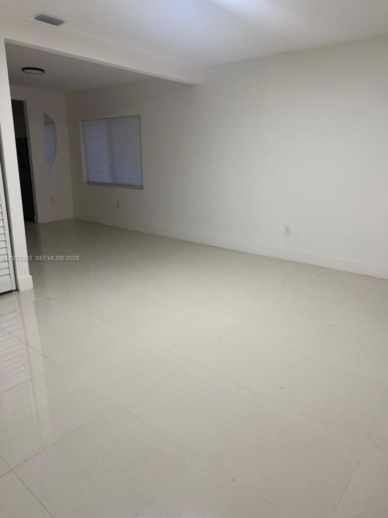 1800 NW 18th Ter , Unit 1, Miami, FL 33125 Photo