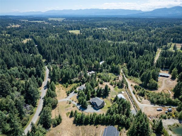 7455 Rodger Rd, Merville, BC V0R 2M0