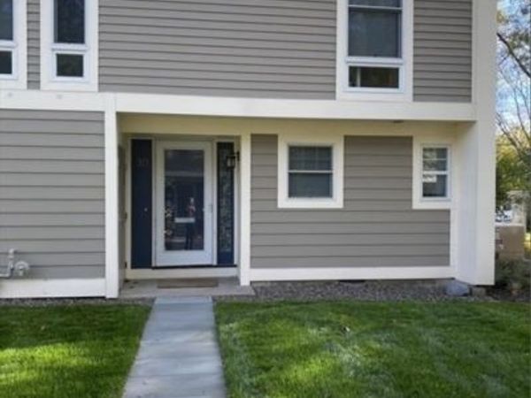 11 Oak St, Unit 30, Wellesley, MA 02482