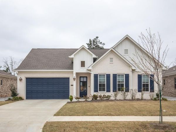 107 Hedges Cove, Oxford, MS 38655