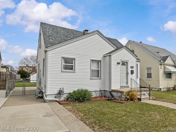 6872 Artesian Street, Detroit, MI 48228