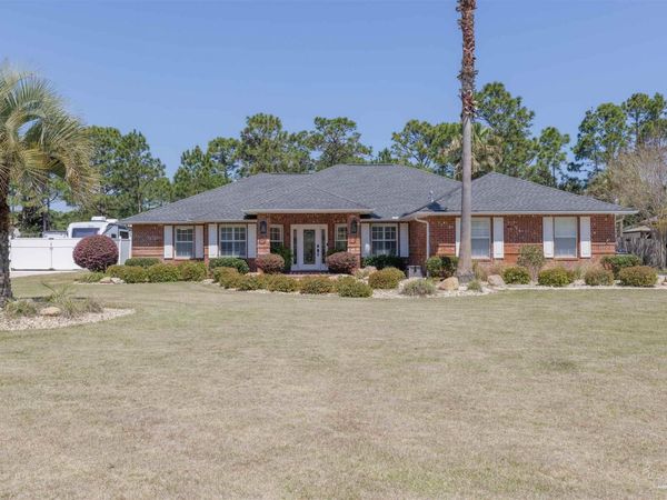 7244 Reef St, Navarre, FL 32566