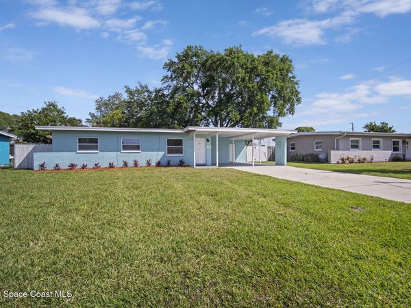 230 Willow Avenue , Merritt Island, FL 32953