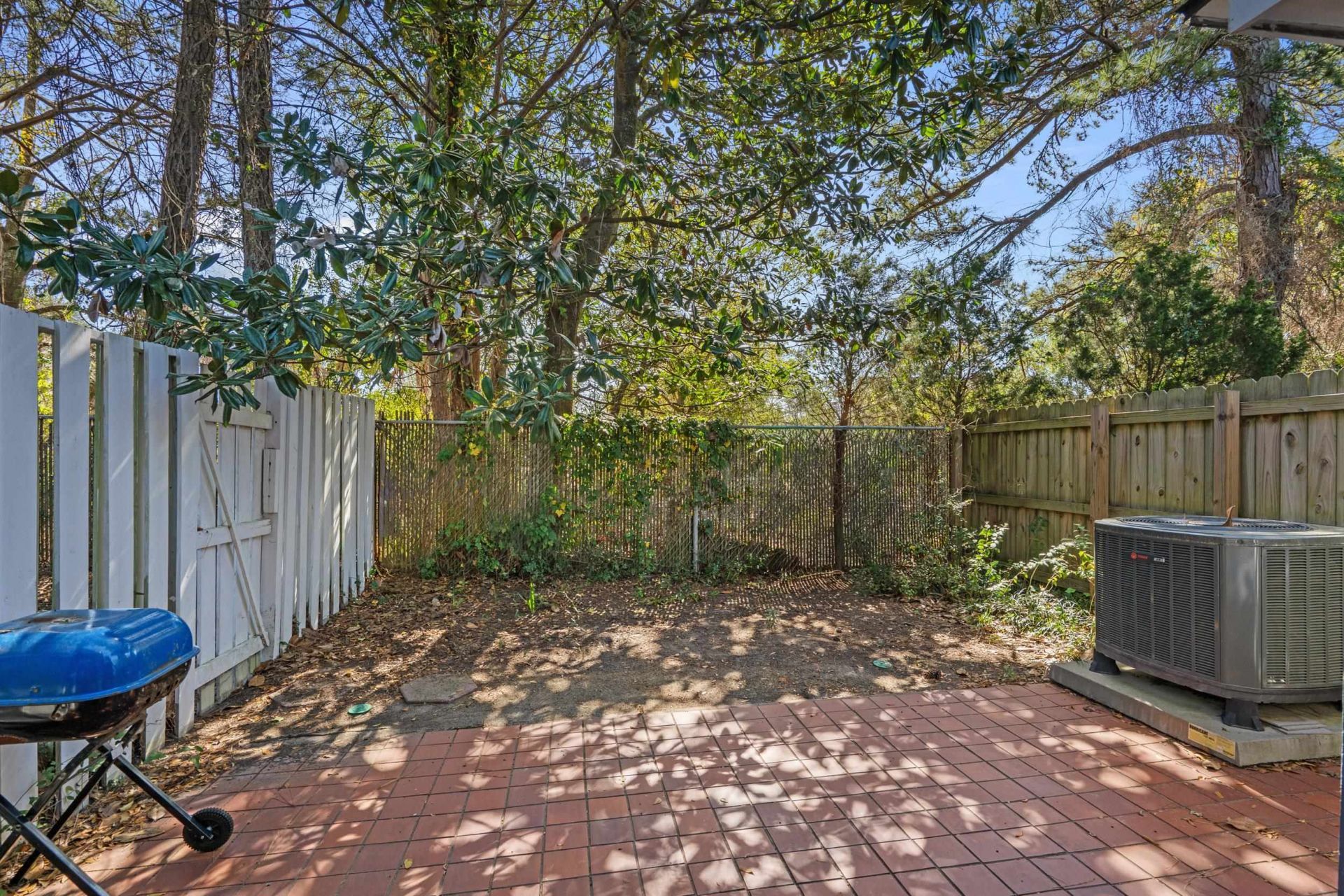 4505 N Kings Hwy. Photo 26