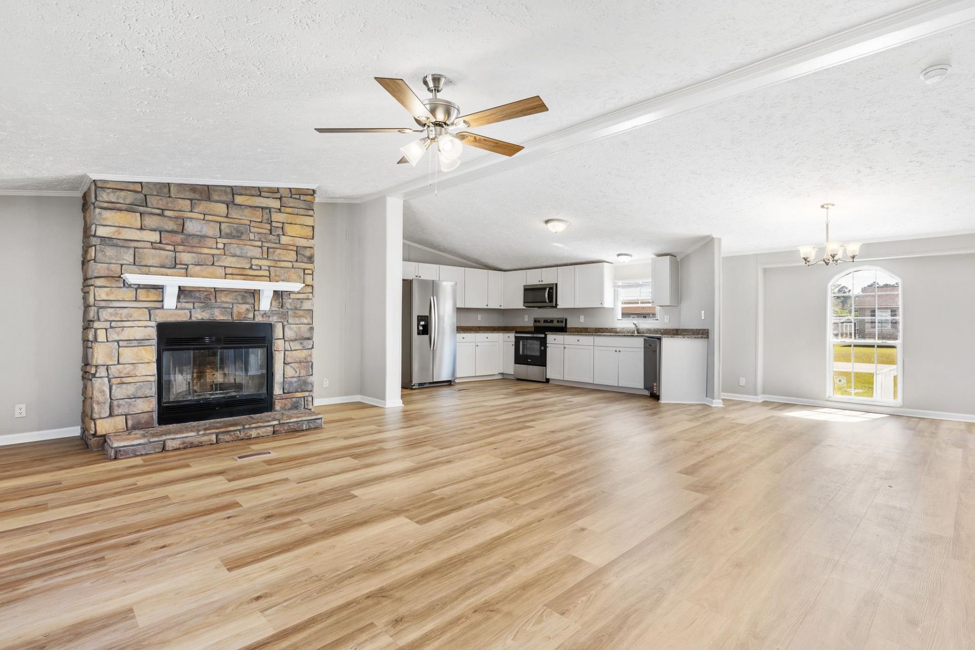 1104 Merrimac Dr. Photo 10