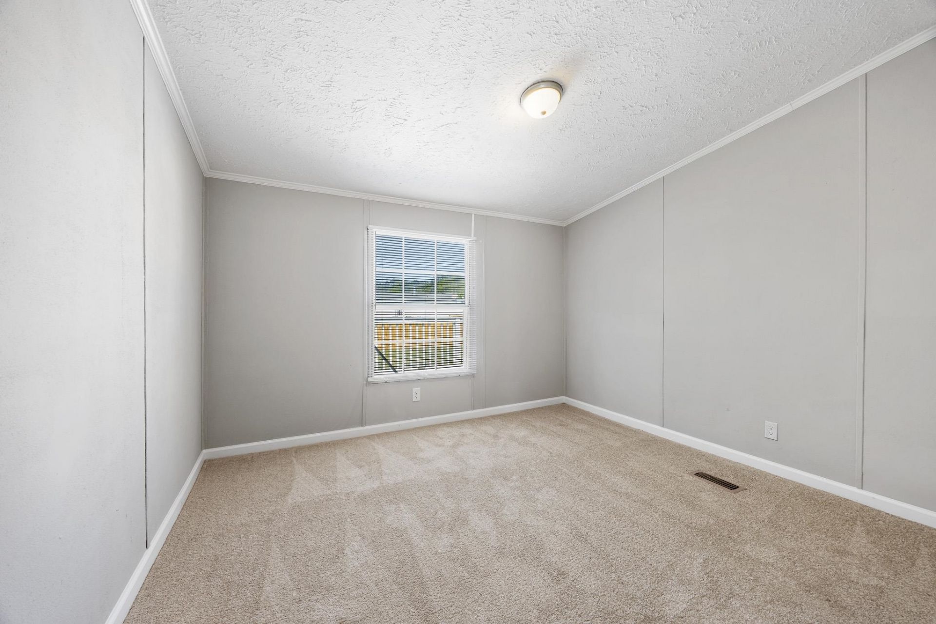 1104 Merrimac Dr. Photo 22