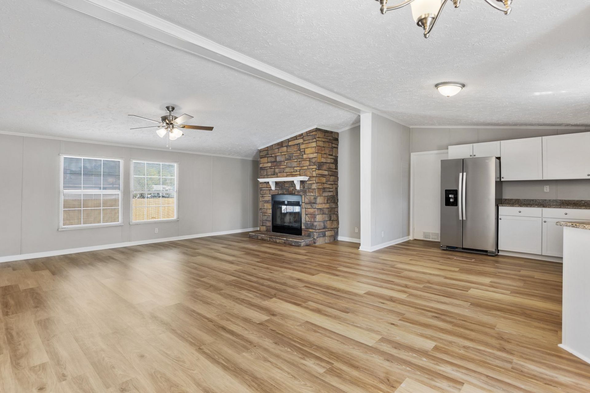 1104 Merrimac Dr. Photo 9