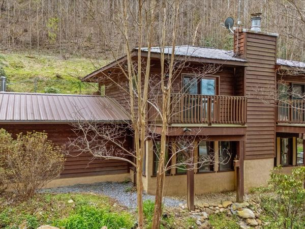 1015 Reagan Springs Rd, Seymour, TN 37865