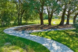 504 O'leary Circle photo 4