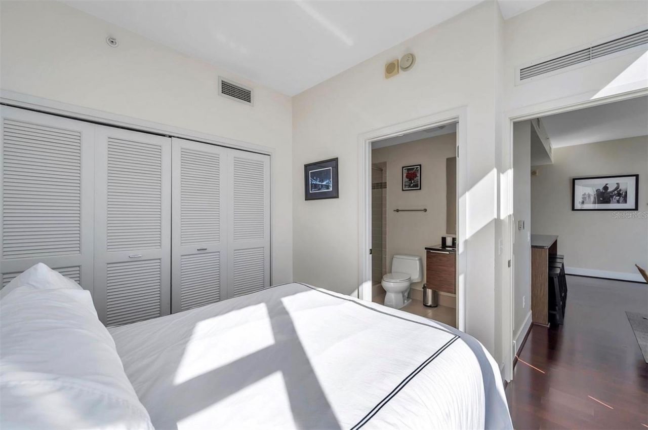 175 1st Street S, Unit 2804, Saint Petersburg, FL 33701 Photo