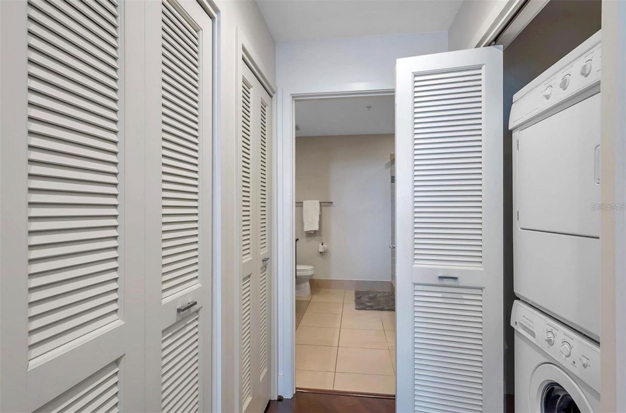 175 1st Street S, Unit 2804, Saint Petersburg, FL 33701 Photo