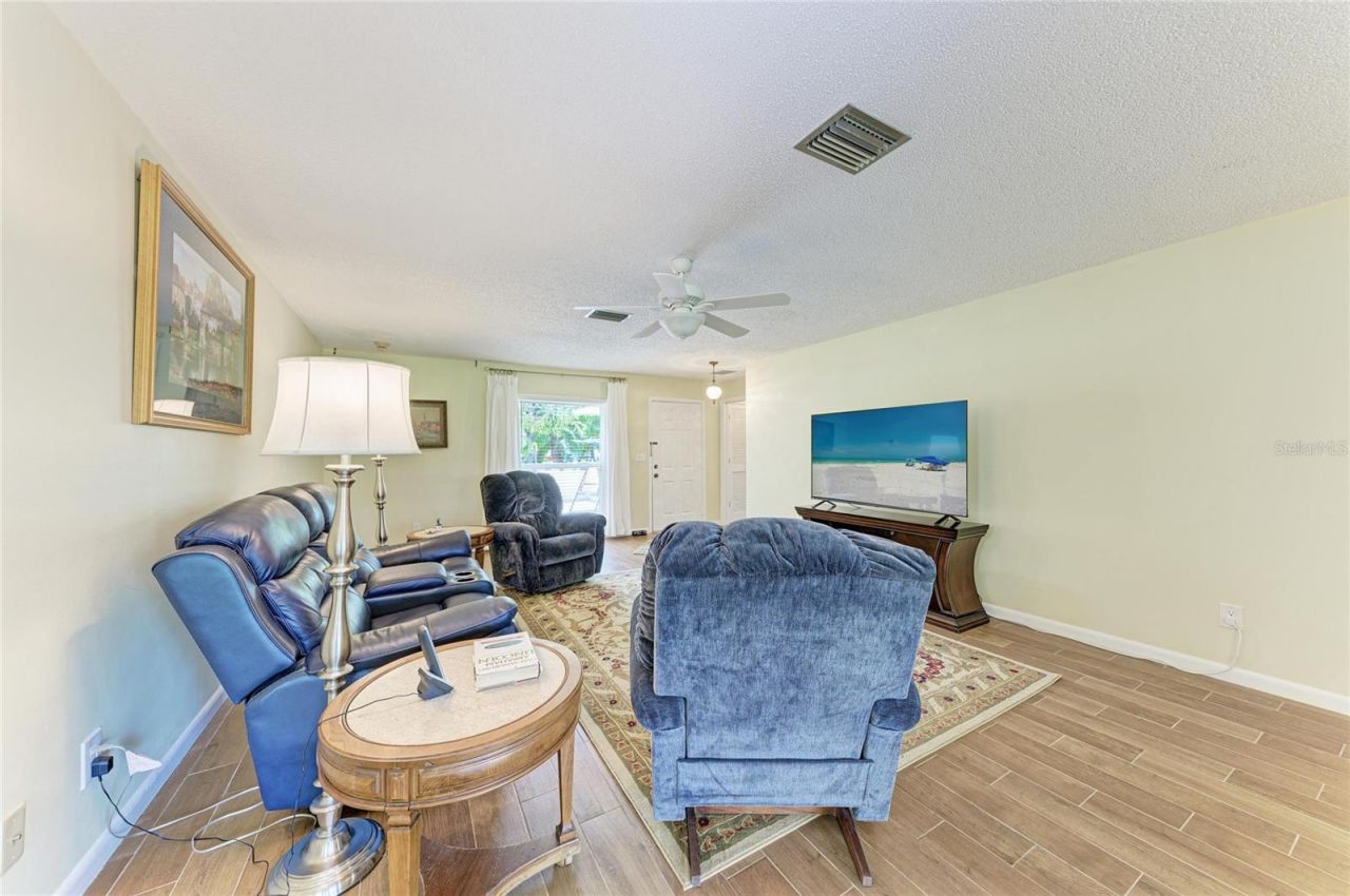 7160 Fairway Bend Cir, Sarasota, FL 34243 Photo