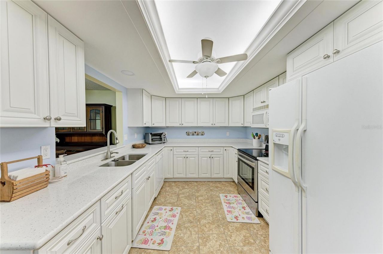 7160 Fairway Bend Cir, Sarasota, FL 34243 Photo