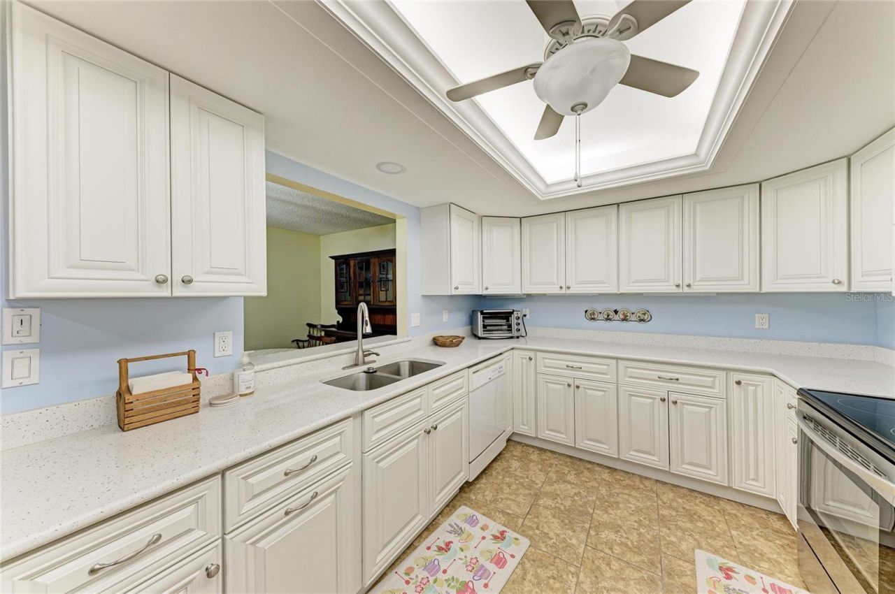 7160 Fairway Bend Cir, Sarasota, FL 34243 Photo