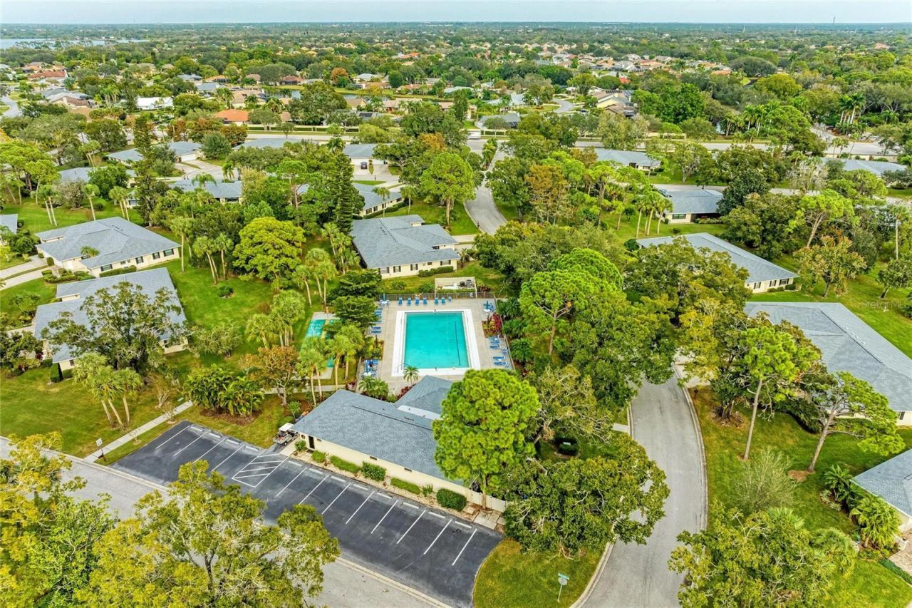 7160 Fairway Bend Cir, Sarasota, FL 34243 Photo