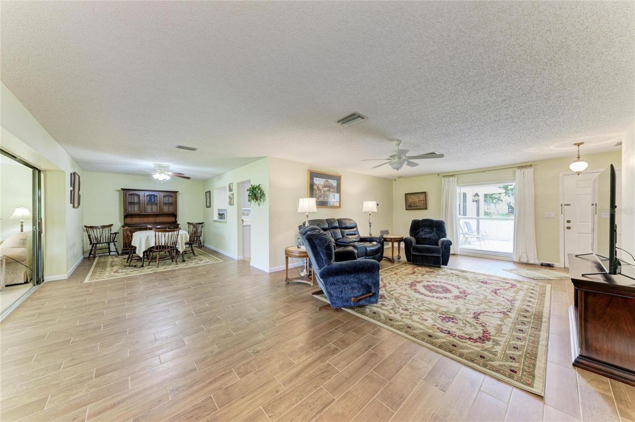 7160 Fairway Bend Cir, Sarasota, FL 34243 Photo
