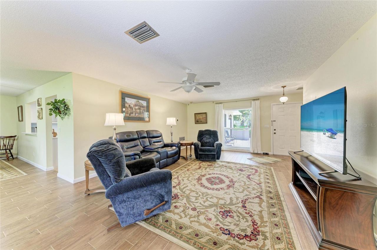 7160 Fairway Bend Cir, Sarasota, FL 34243 Photo