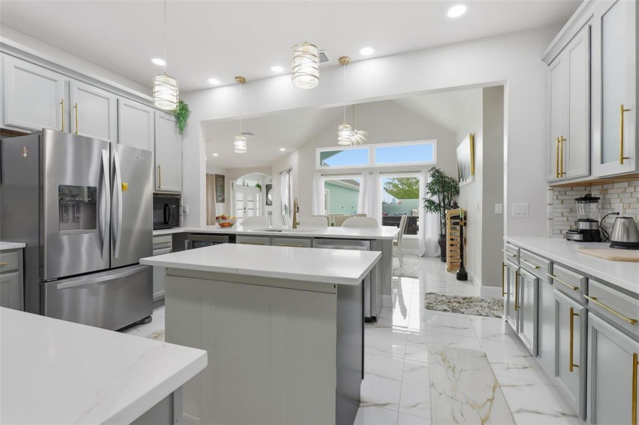 1026 W Beresford Road , Deland, FL 32720 Photo