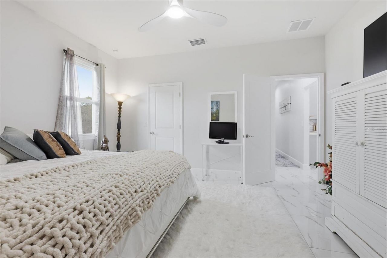 1026 W Beresford Road , Deland, FL 32720 Photo