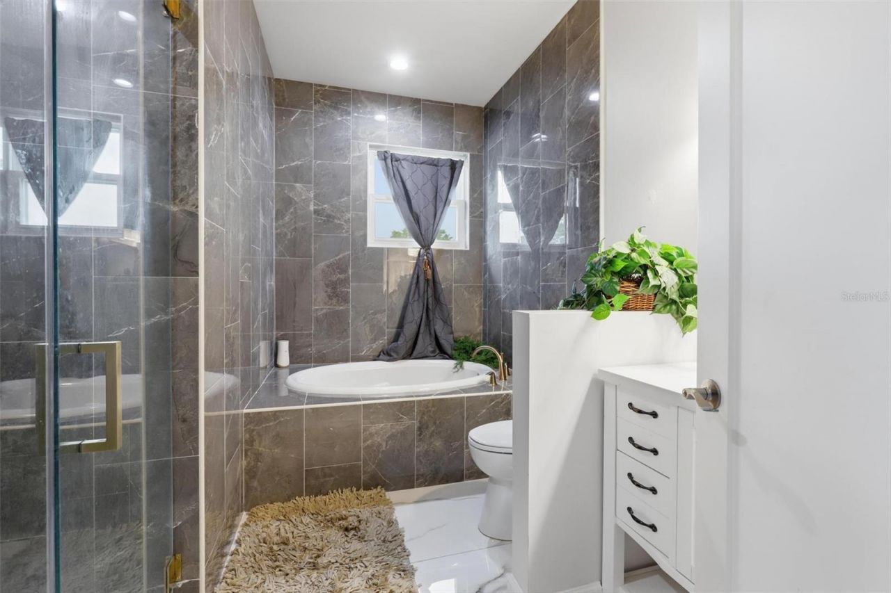 1026 W Beresford Road , Deland, FL 32720 Photo