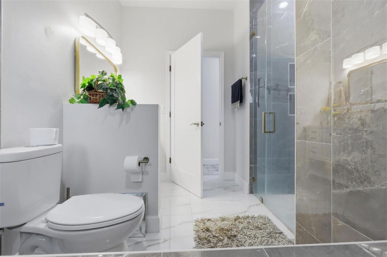 1026 W Beresford Road , Deland, FL 32720 Photo