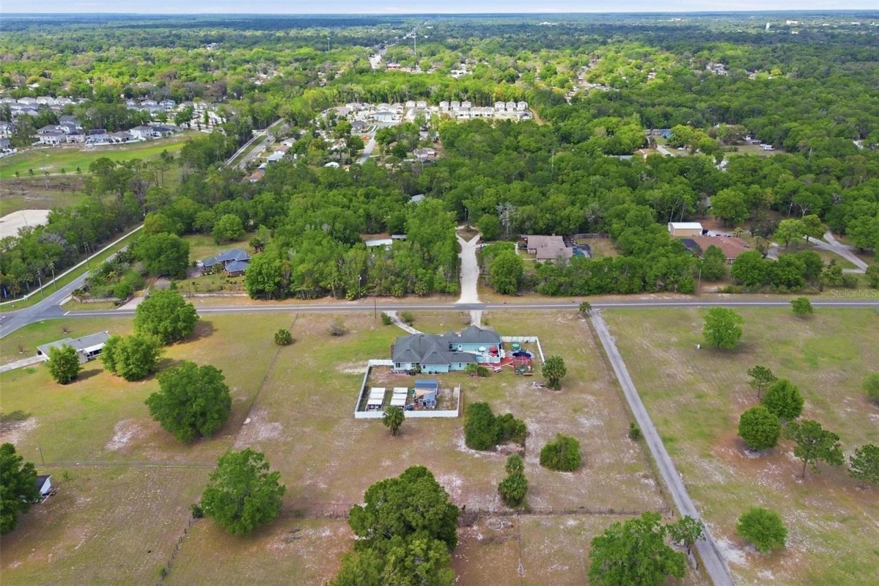 1026 W Beresford Road , Deland, FL 32720 Photo