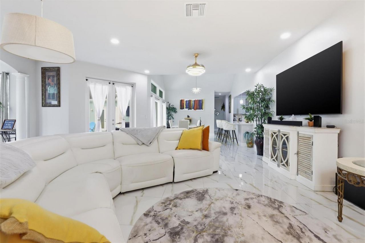 1026 W Beresford Road , Deland, FL 32720 Photo