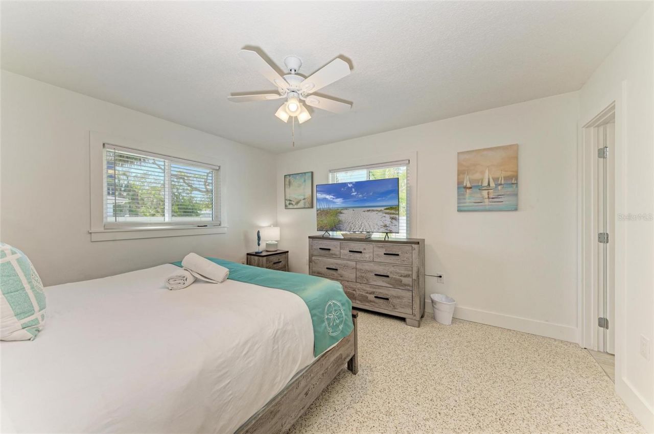 165 Crescent Drive, Anna Maria, FL 34216 Photo