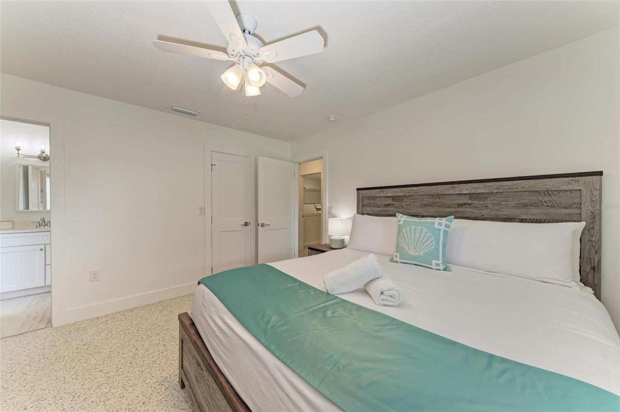 165 Crescent Drive, Anna Maria, FL 34216 Photo