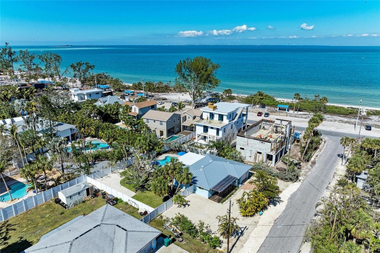 165 Crescent Drive, Anna Maria, FL 34216 Photo