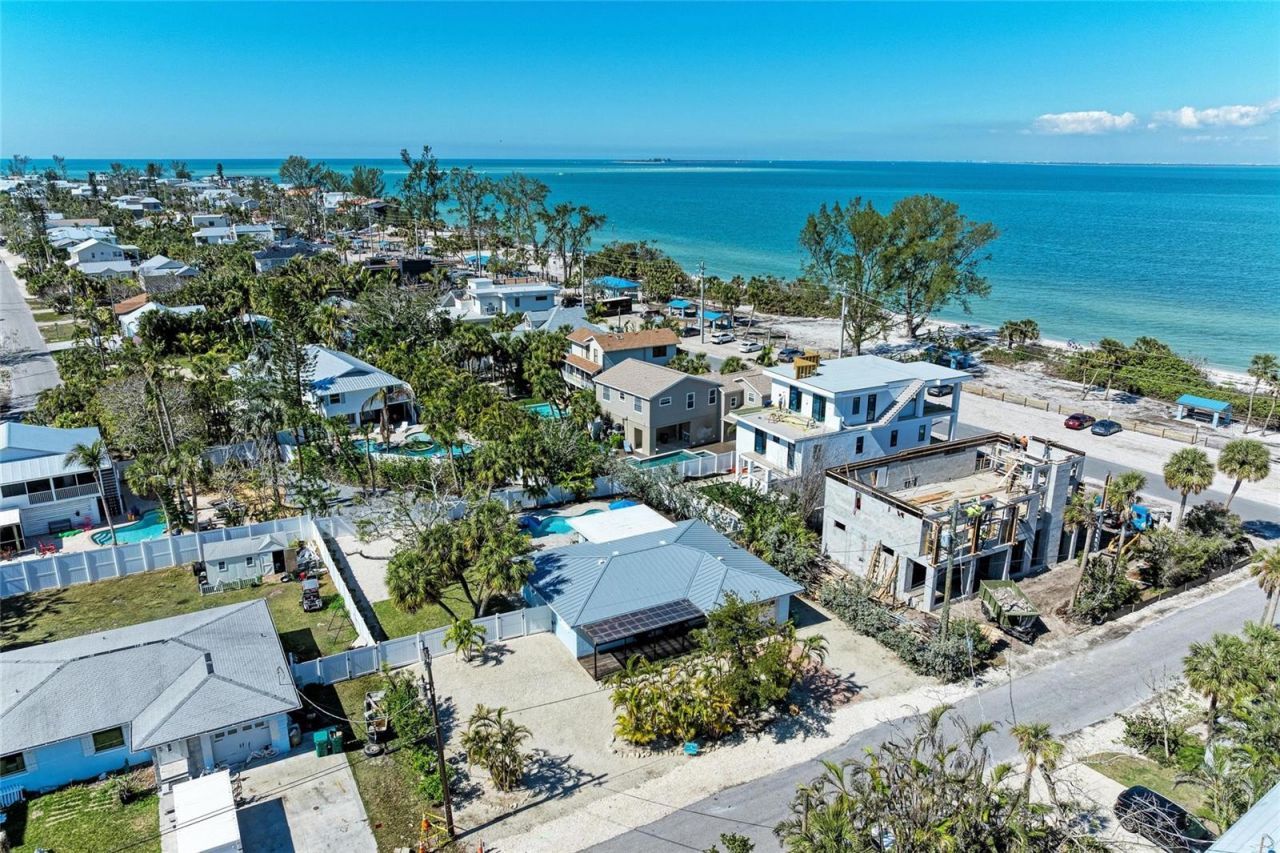 165 Crescent Drive, Anna Maria, FL 34216 Photo