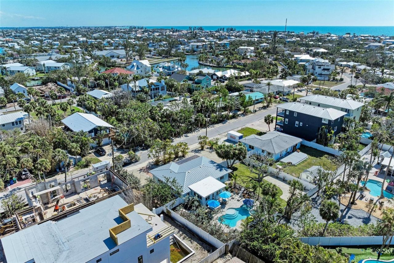 165 Crescent Drive, Anna Maria, FL 34216 Photo