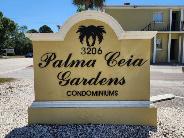3206 W AZEELE STREET, Unit 227, TAMPA, FL 33609
