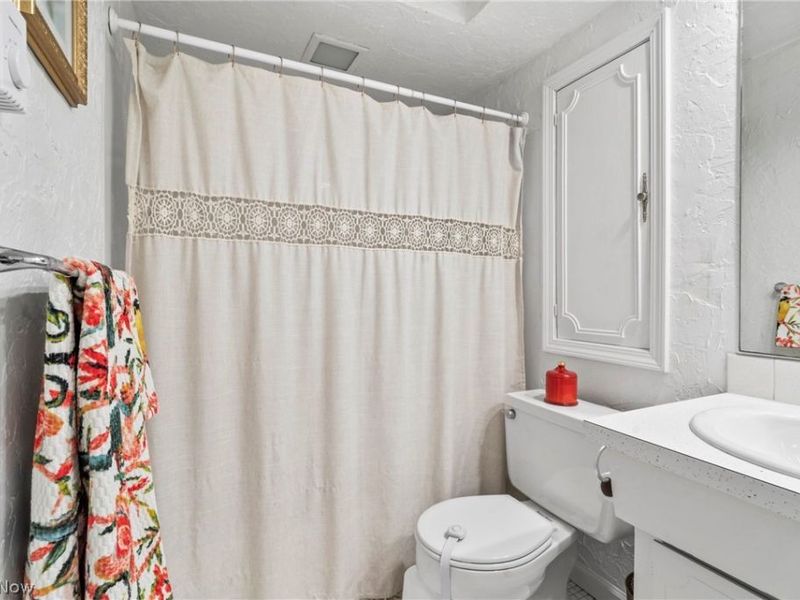 11 Meadowlawn Drive, Unit 1, Mentor, OH 44060 Photo 20