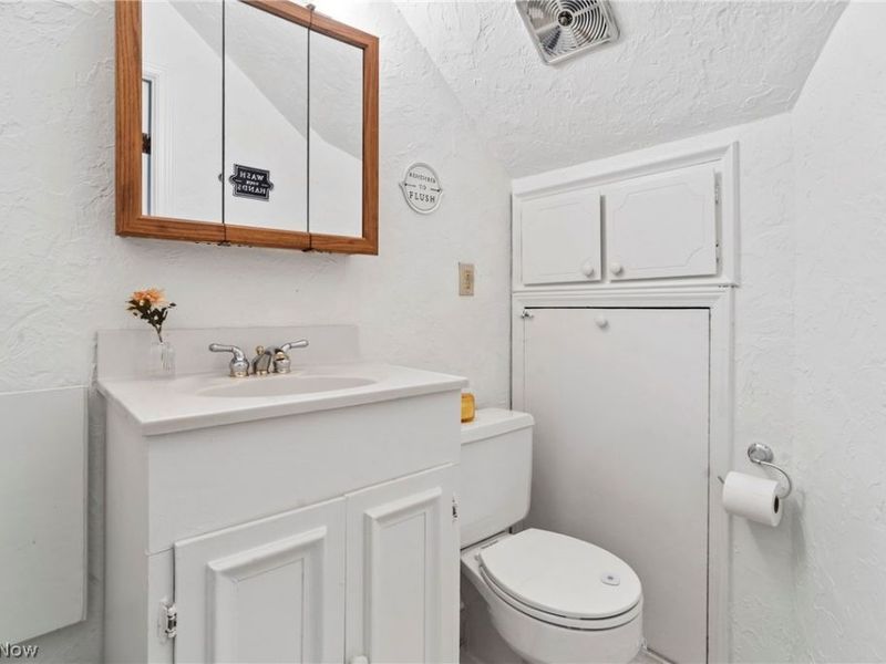 11 Meadowlawn Drive, Unit 1, Mentor, OH 44060 Photo 25