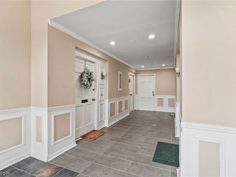 11 Meadowlawn Drive, Unit 1, Mentor, OH 44060 Photo 4