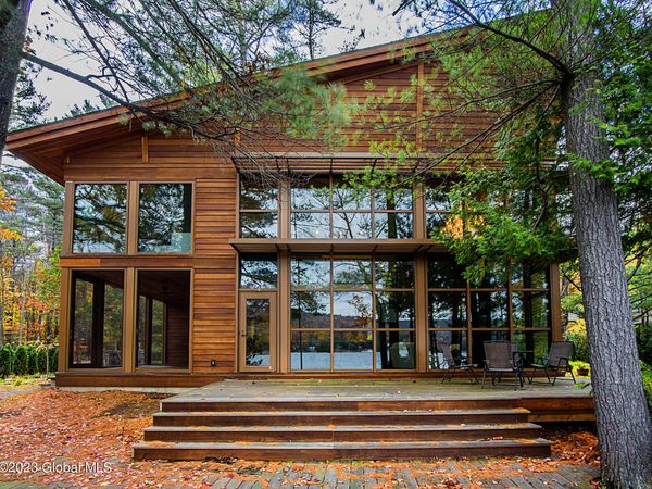 8 Riley Farm Lane, Saratoga Springs, NY 12866