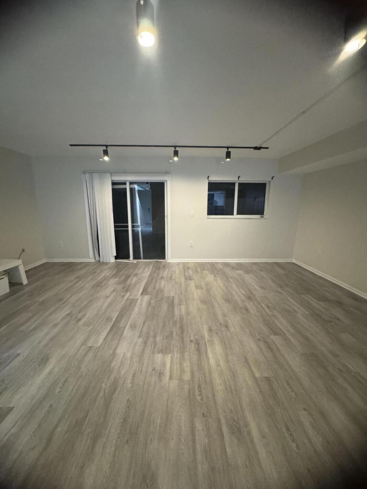 20818 San Simeon Way, Unit 106, Miami, FL 33179 Photo