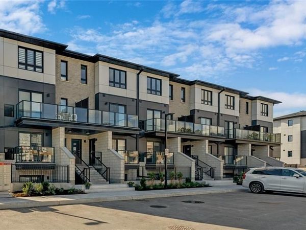 410 NORTHFIELD Drive West, Unit A8, Waterloo, ON N2V0J3